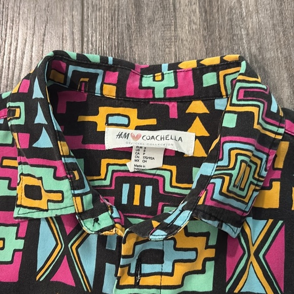 H&M Coachella Mens Small Geo Print Shirt Top Multicolor Button Short Sleeve - Picture 4 of 8